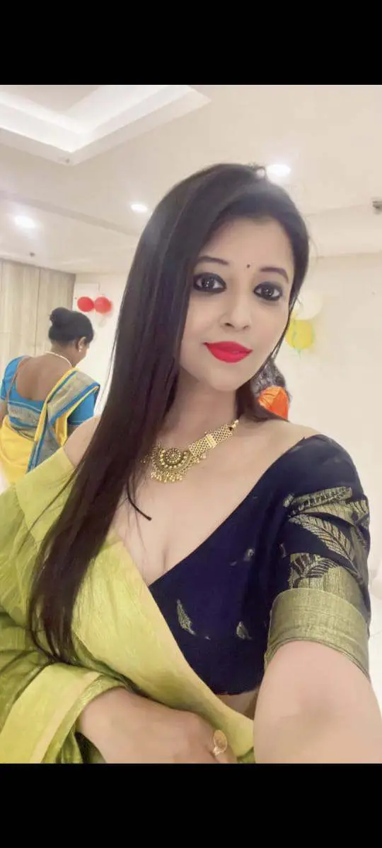 BBA Management Student - Professional Bangalore escort companion