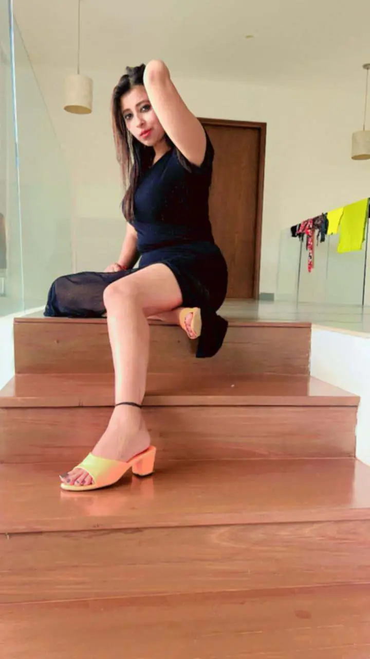 BBA Management Student - Professional Bangalore escort companion