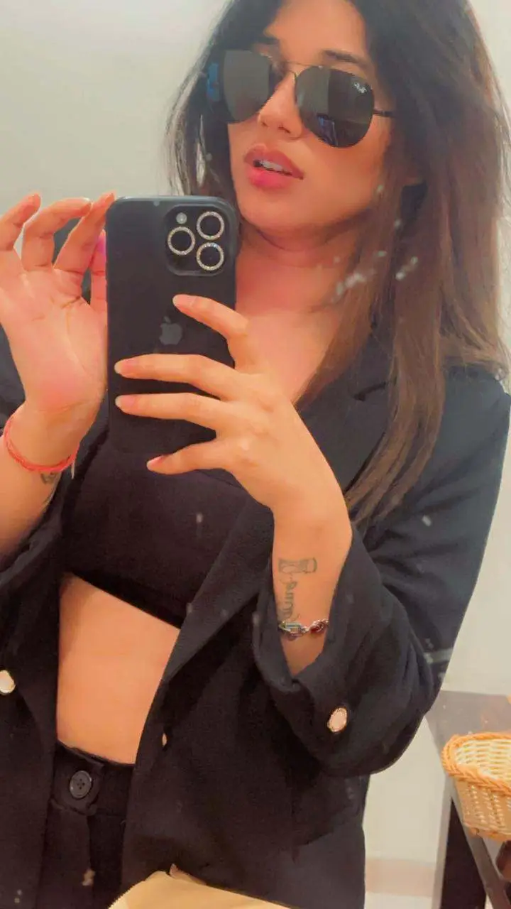 Fiza Modal - Professional Bangalore escort companion