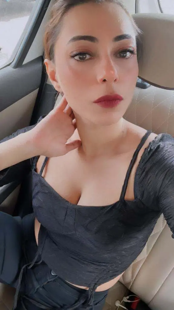 King Fisher Front Page Promoter - Bangalore Escort Services King Fisher Front Page Promoter - Professional Bangalore escort companion offering premium companionship services