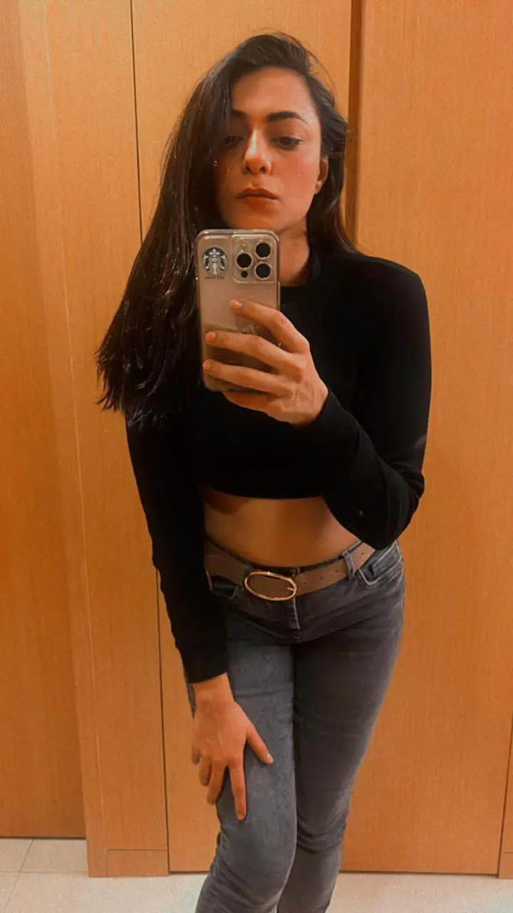 King Fisher Front Page Promoter - Professional Bangalore escort companion
